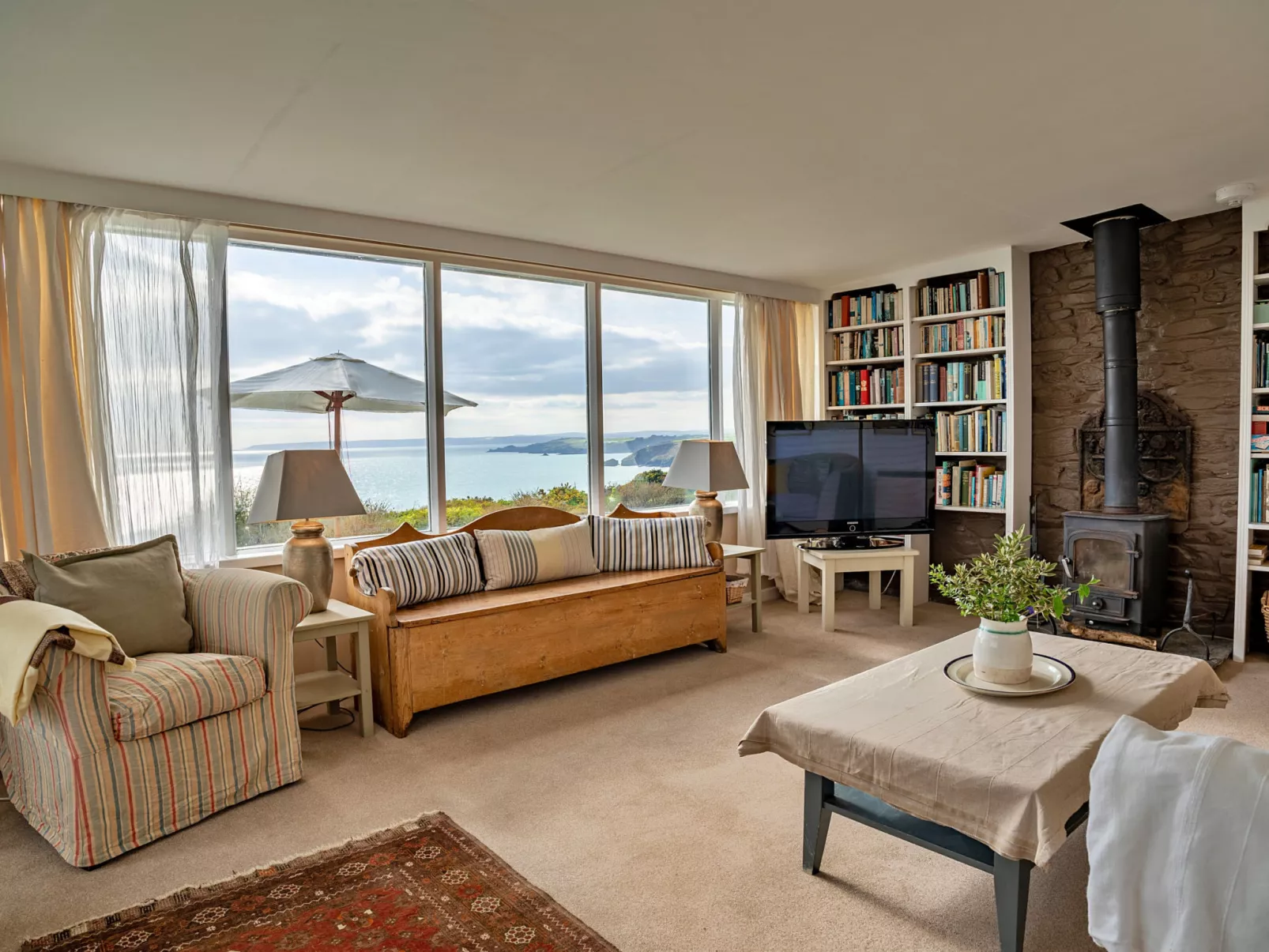 Lesceave Cottage-Binnen