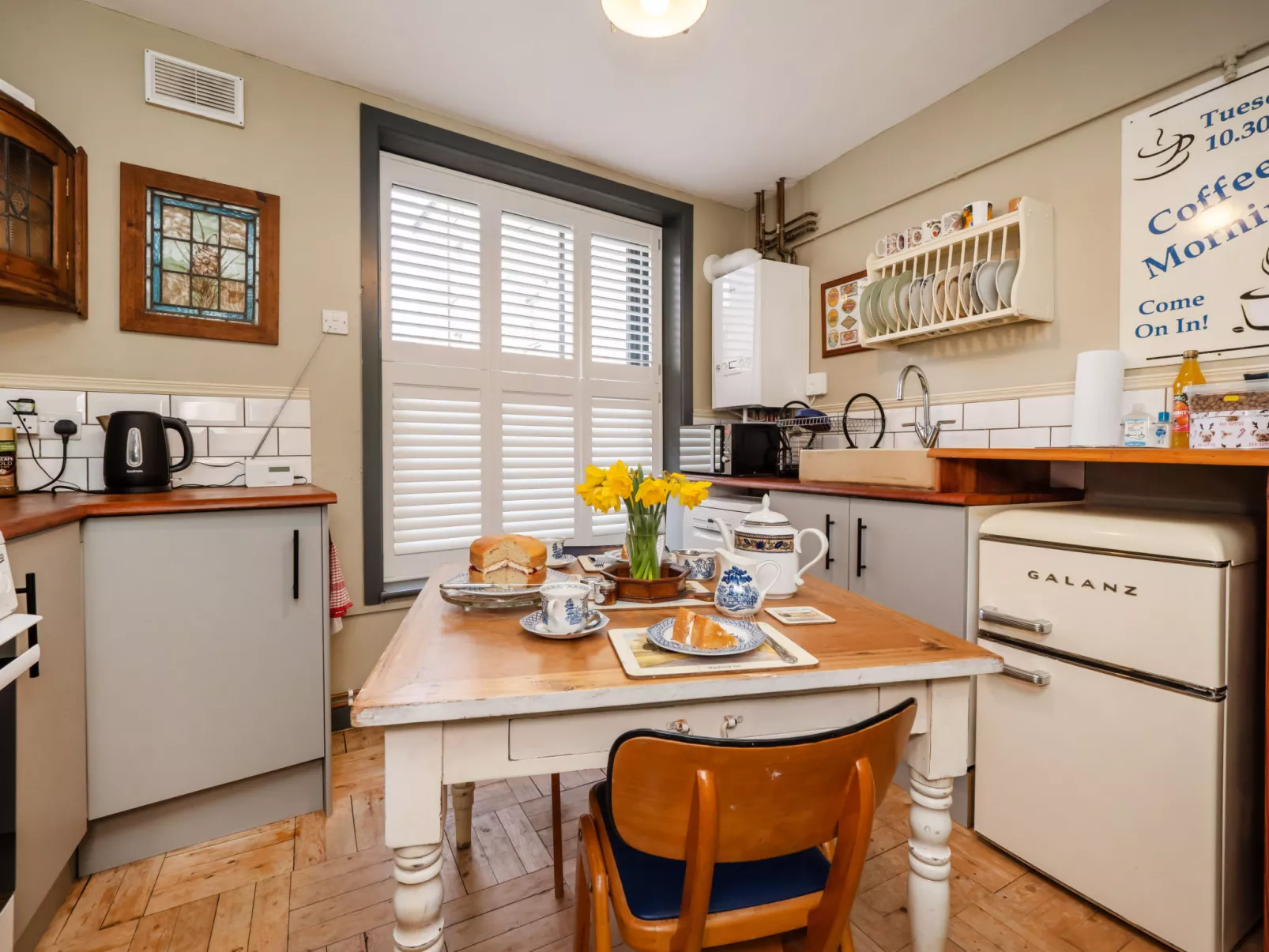 The Old Sunday School & Vestry-Binnen