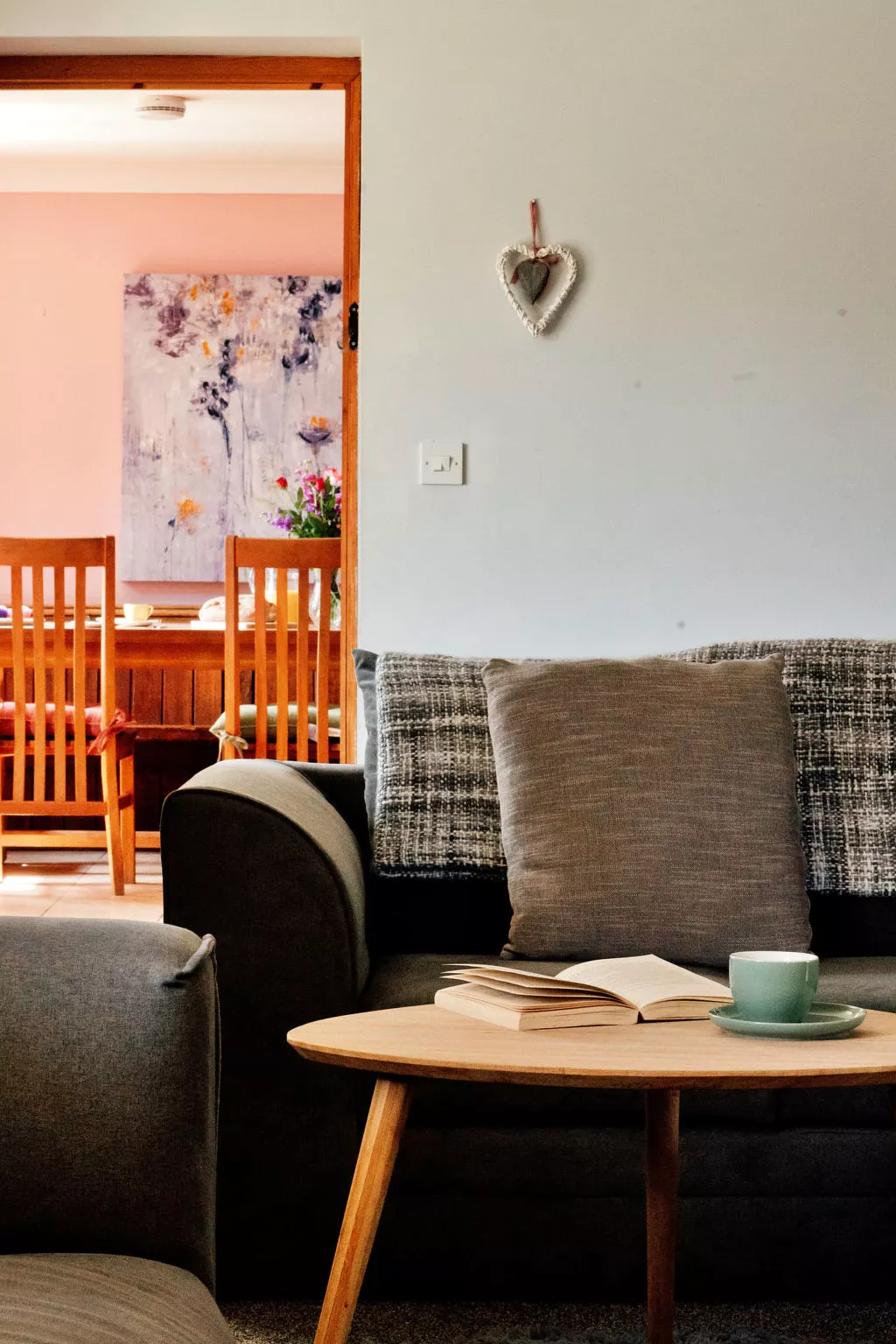 The Welsh Farmhouse-Binnen