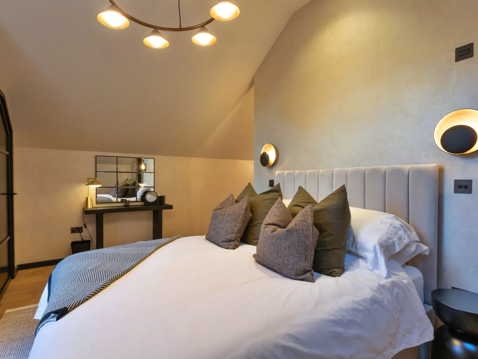 Wesleyan House-Binnen