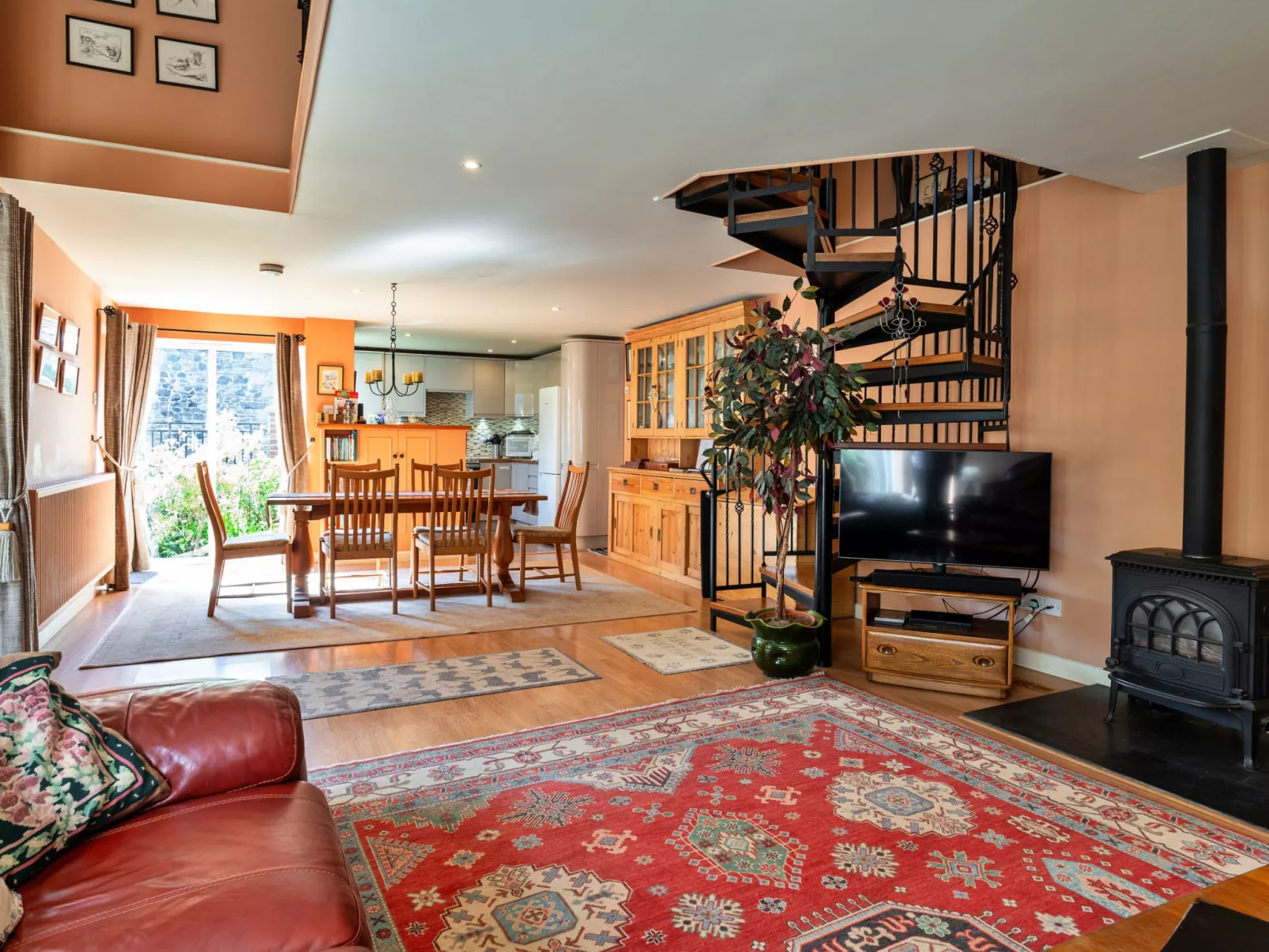 Cherry Tree Cottage-Binnen