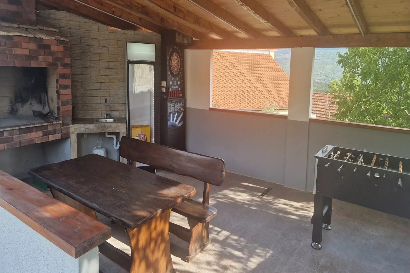 Five-Bedroom Home-Zwembad