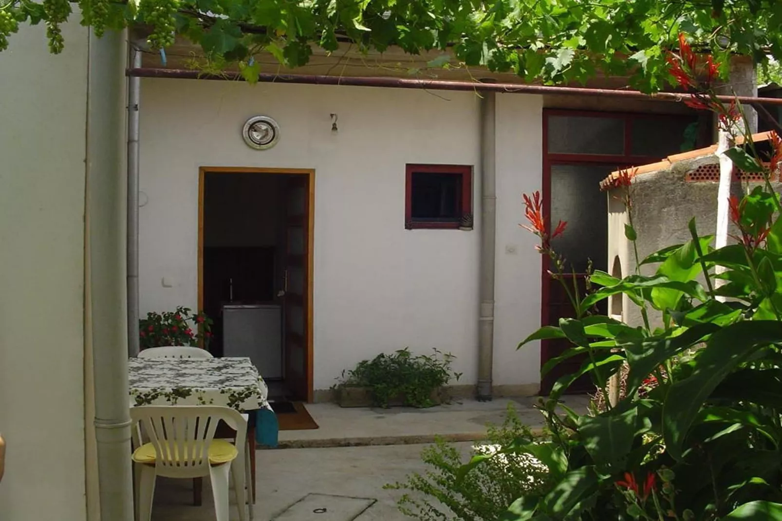 Apartments A&N Pakoštane - Two Bedroom Apartment with Terrace (A3)-Buitenlucht