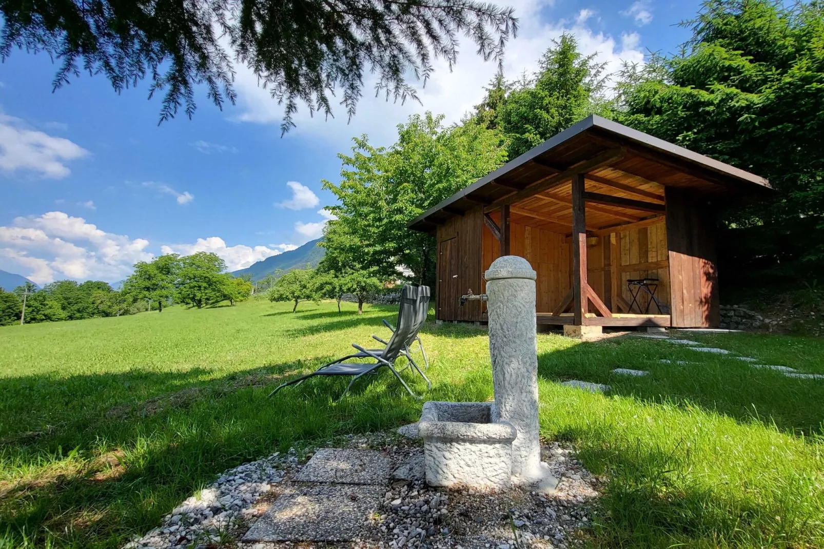 Peaceful Countryside Holiday Home with Terrace - One Bedroom Holiday Home with Terrace-Buitenlucht