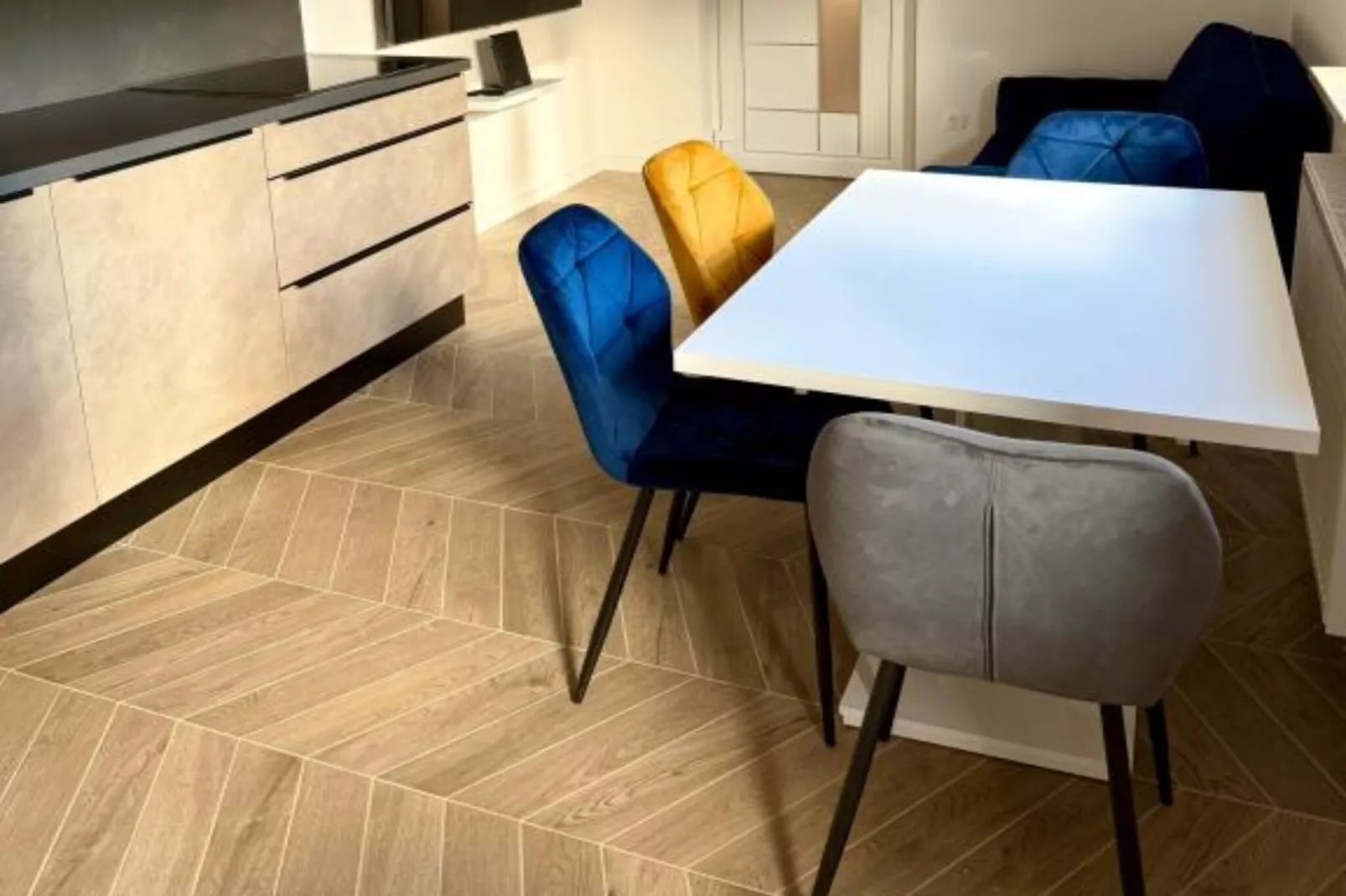 Two-Bedroom Apartment With Terrace-Sfeer