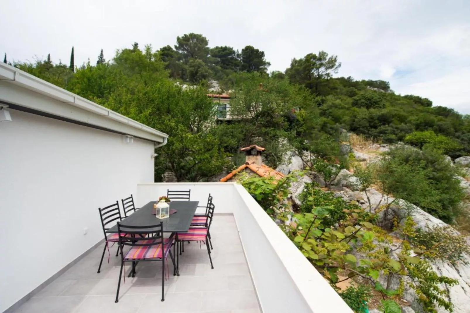 Two-Bedroom Apartment With Lake View-Terras