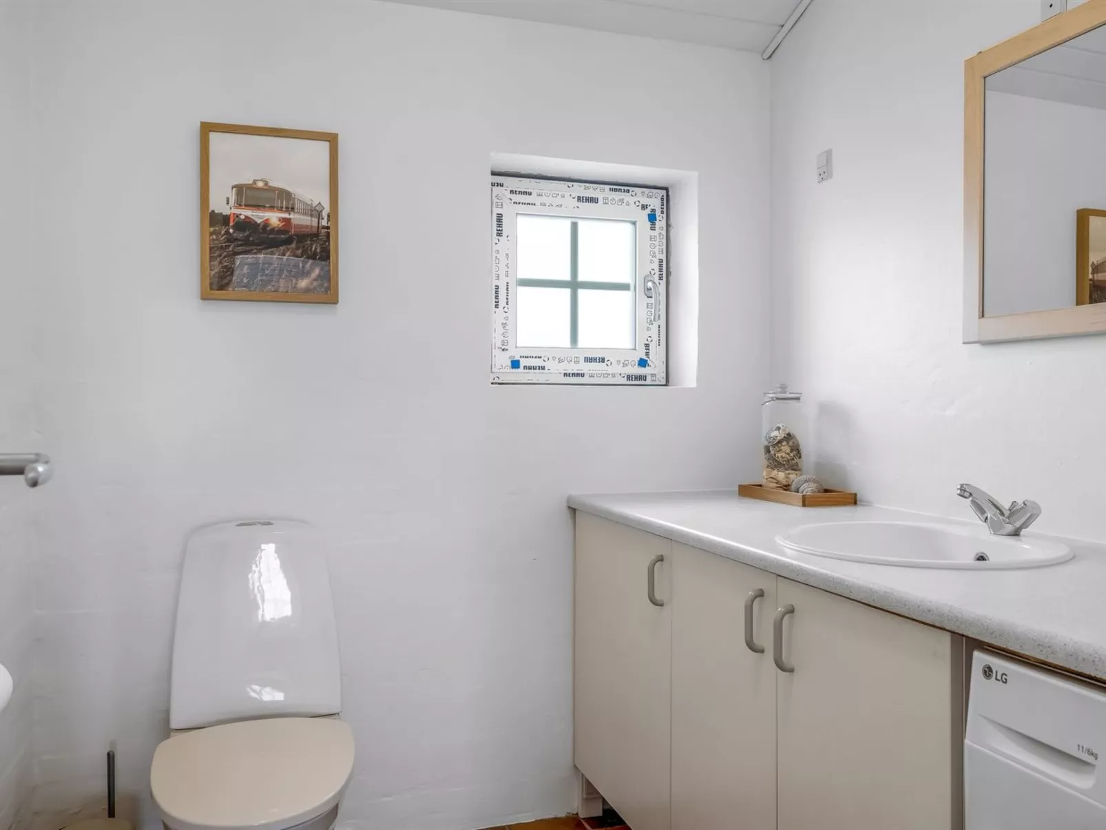 "Amber" - 300m from the sea-Binnen