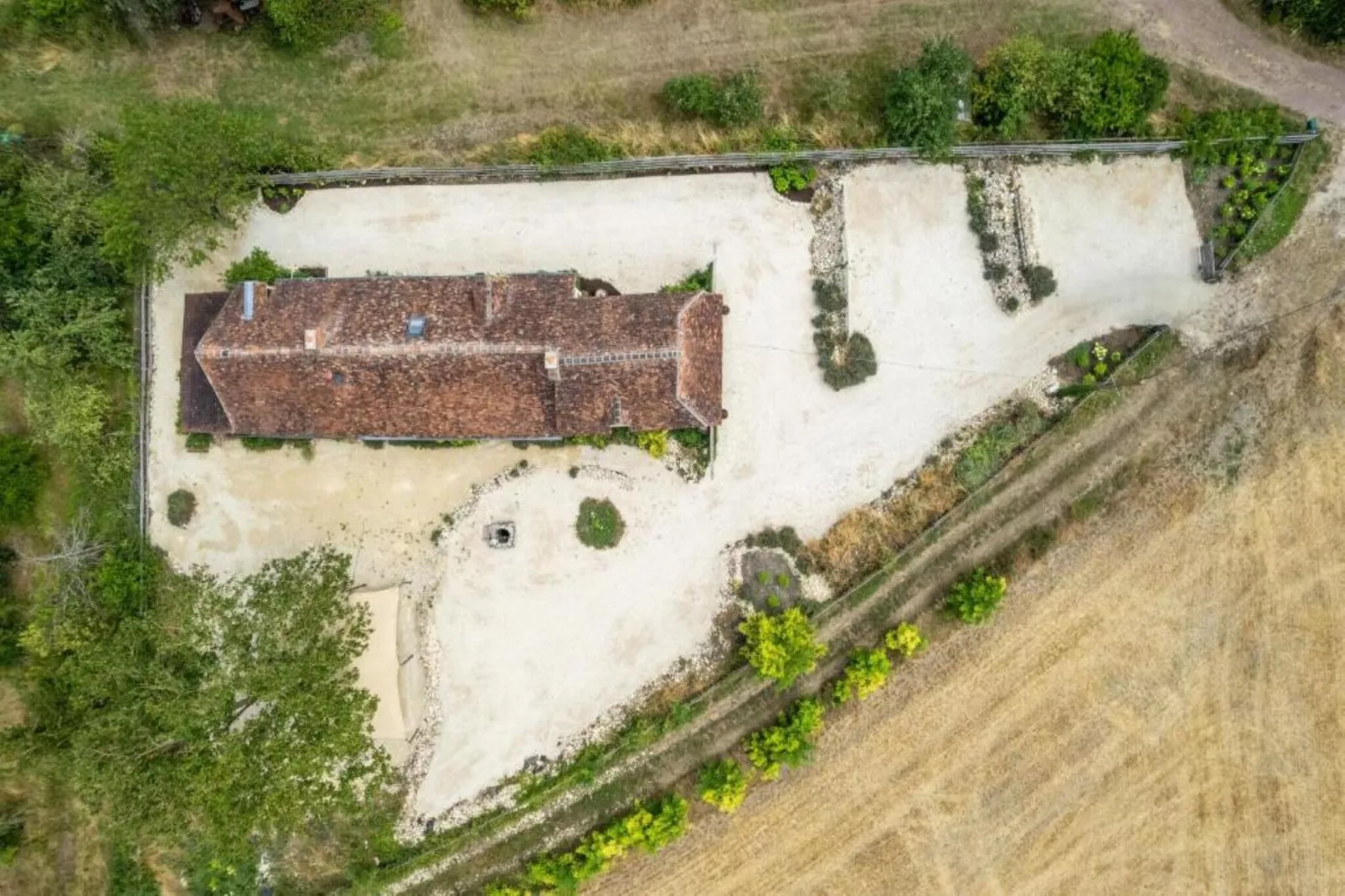 Chateau Feny-Gebieden zomer 1km