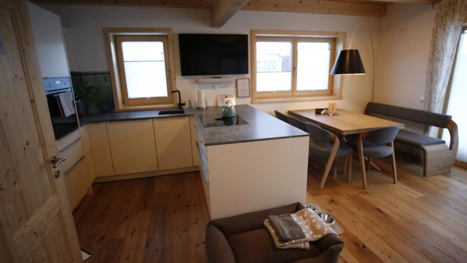 Designchalets Falkertsee-Woonkamer