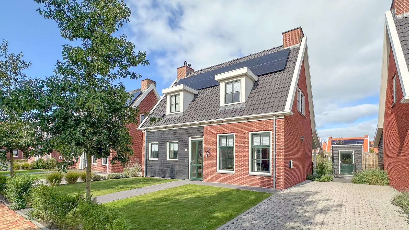 Dune Deluxe 77-Buitenkant zomer