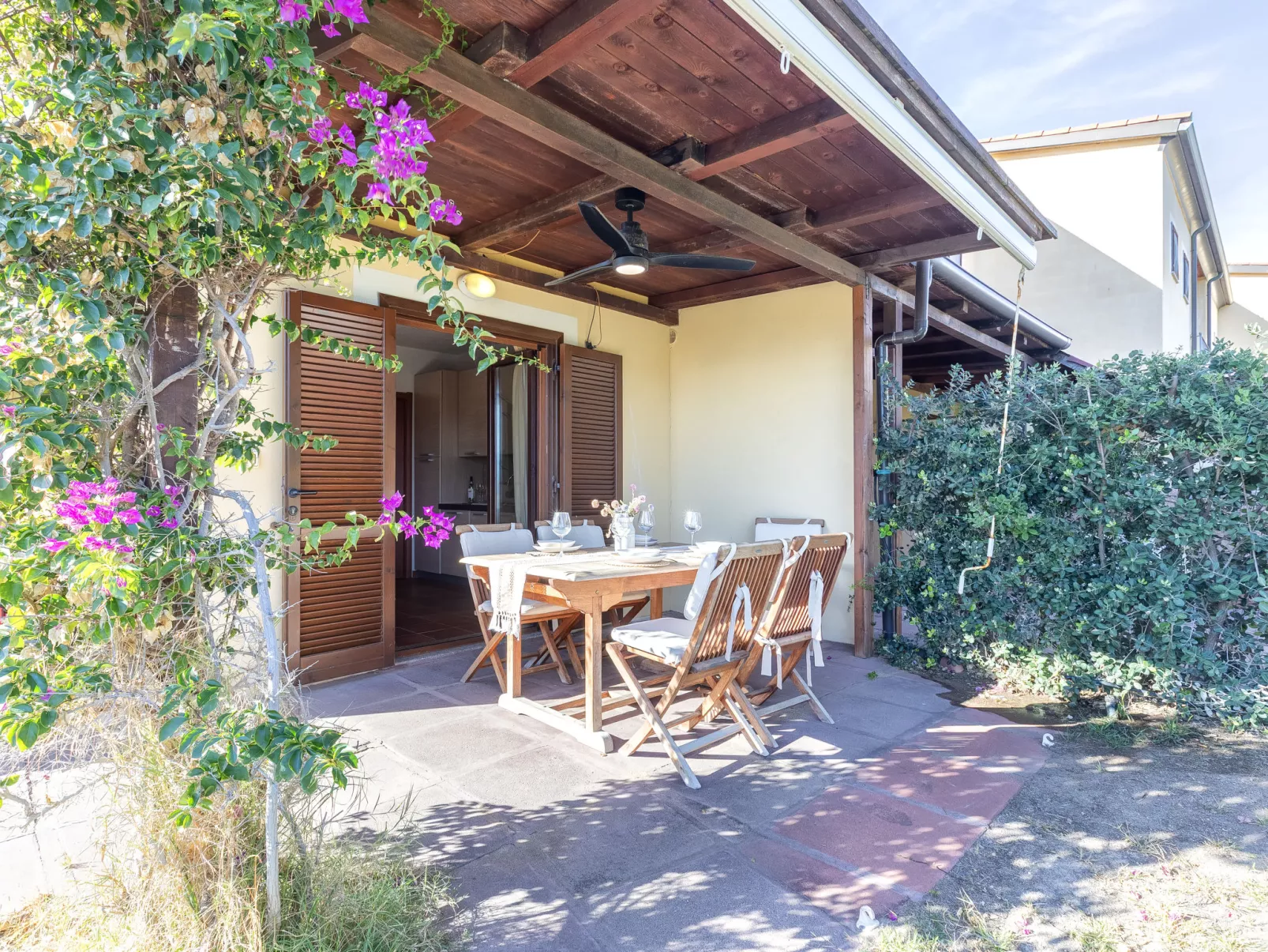 Baia Delle Mimose-Buiten