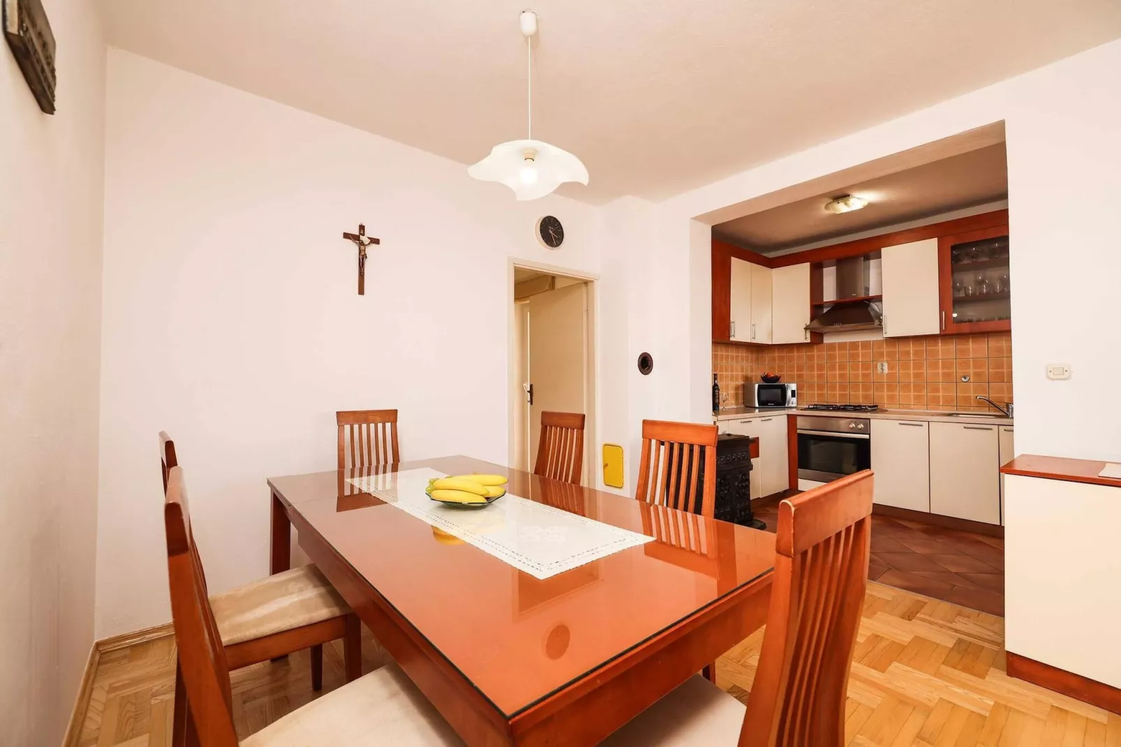 Holiday home Nekic-Eetkamer