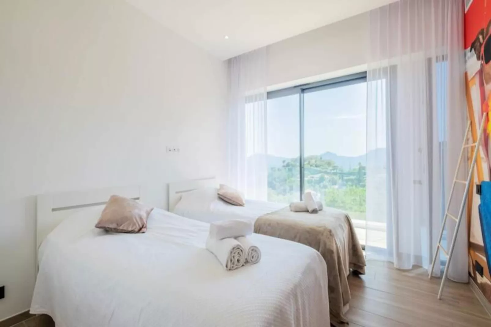 Résidence Maison D'architecte Avec Piscine Chauff&eacute;e & Sublime Vue Mer-Niet-getagd