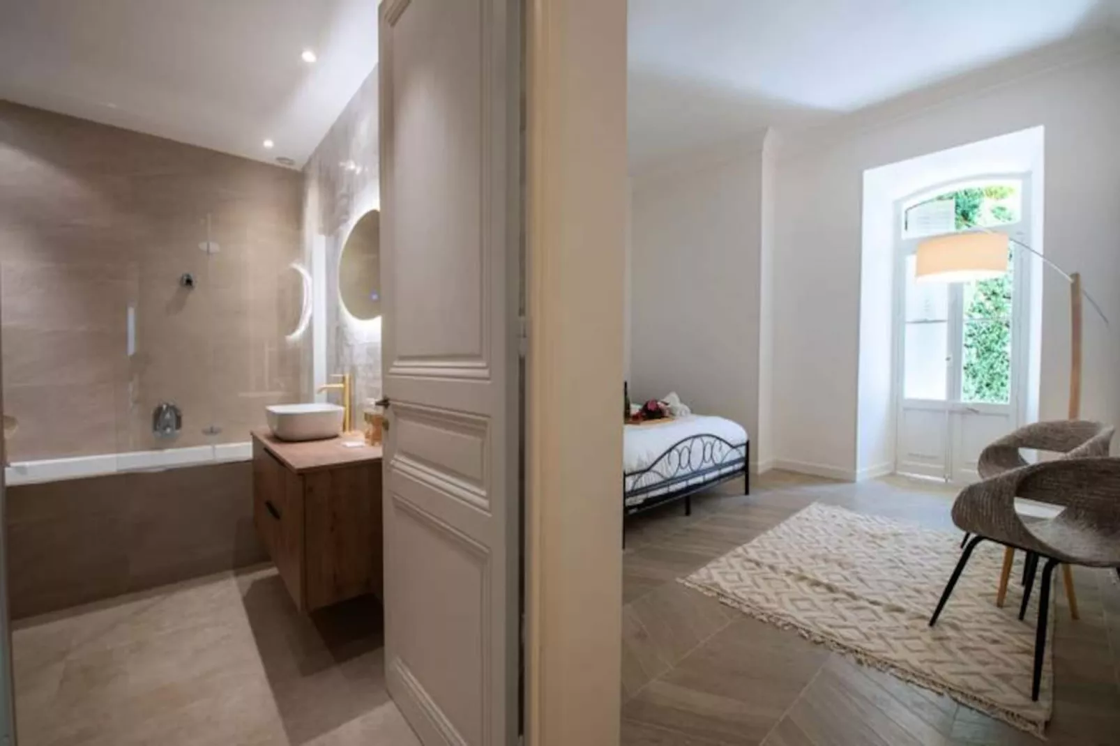 Résidence 4p Bourgeois Rez-de-jardin, Proche Croisette & Plages-Niet-getagd