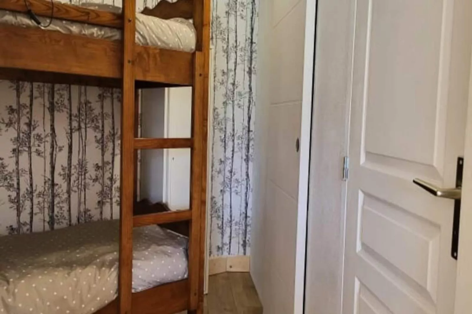 Appartement Spacieux Au Petit Bois, La Féclaz-Niet-getagd