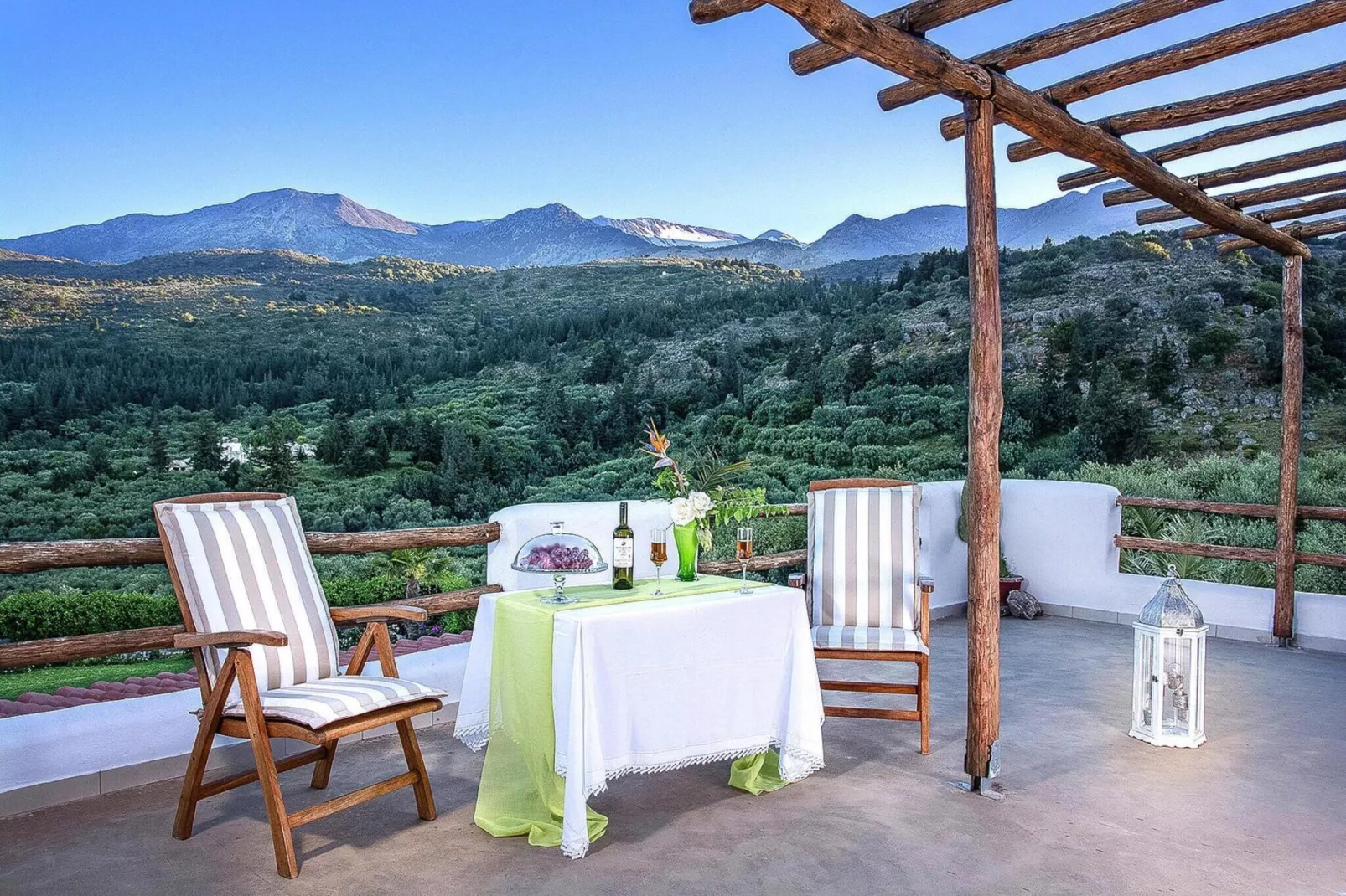 Holiday home, Pemonia--Terrasbalkon