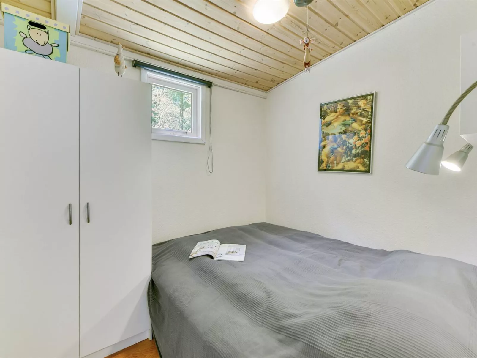 "Deik" - 2km to the fjord-Binnen