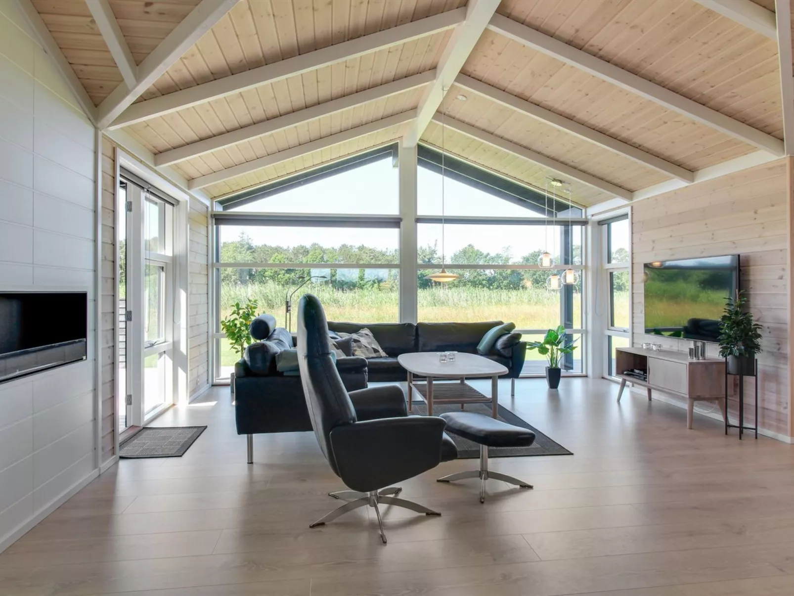 "Ariadne" - 900m from the sea-Binnen