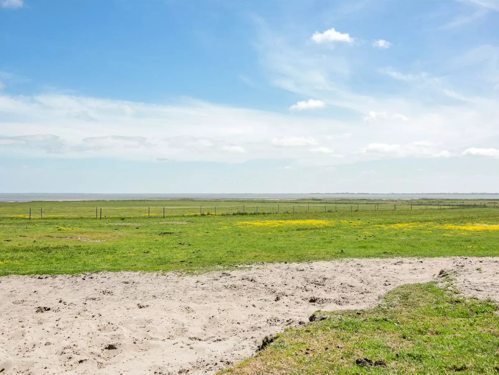 "Svanborg" - 3.7km from the sea-Buiten