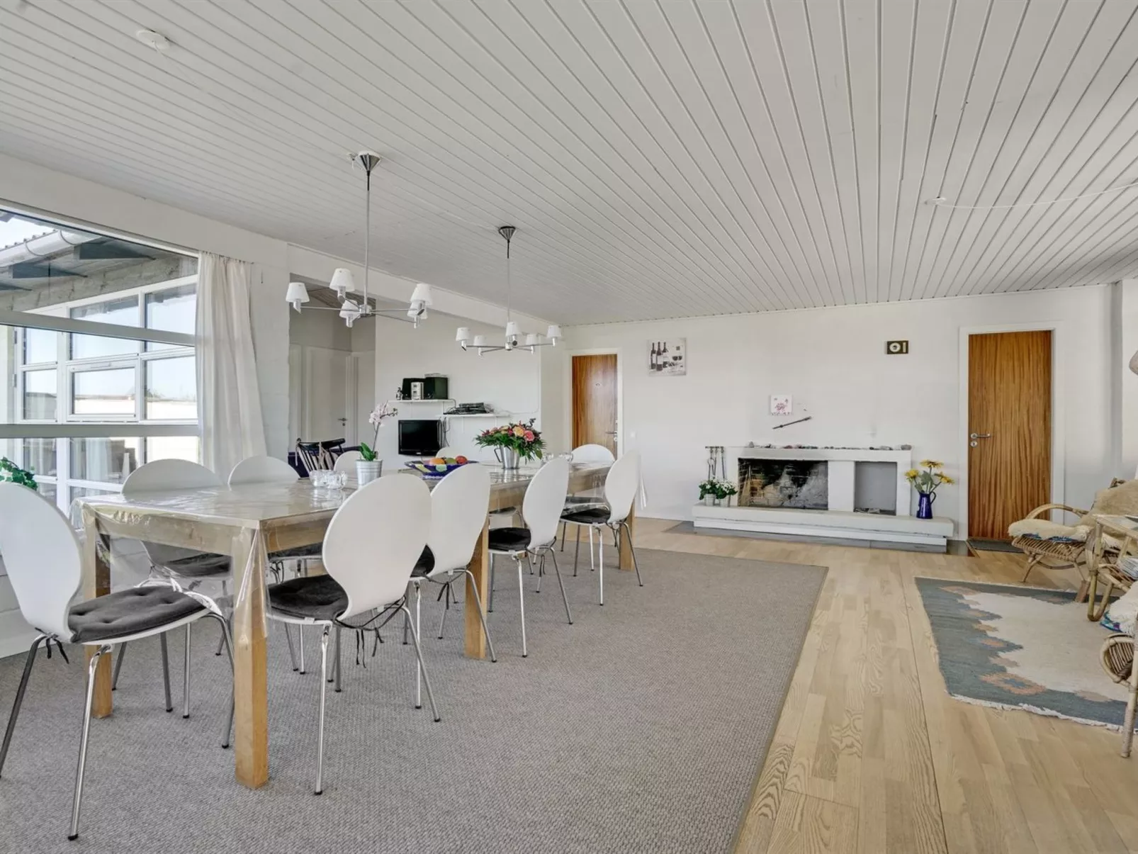 "Evald" - 200m from the sea-Binnen