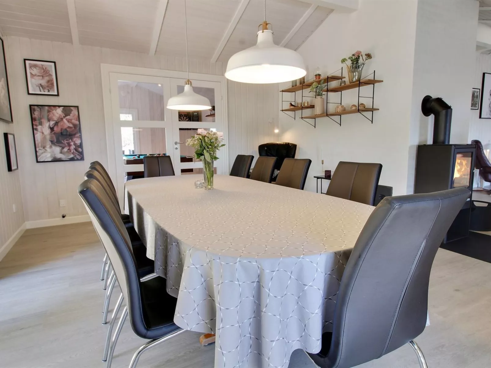 "Sirka" - 200m from the sea-Binnen