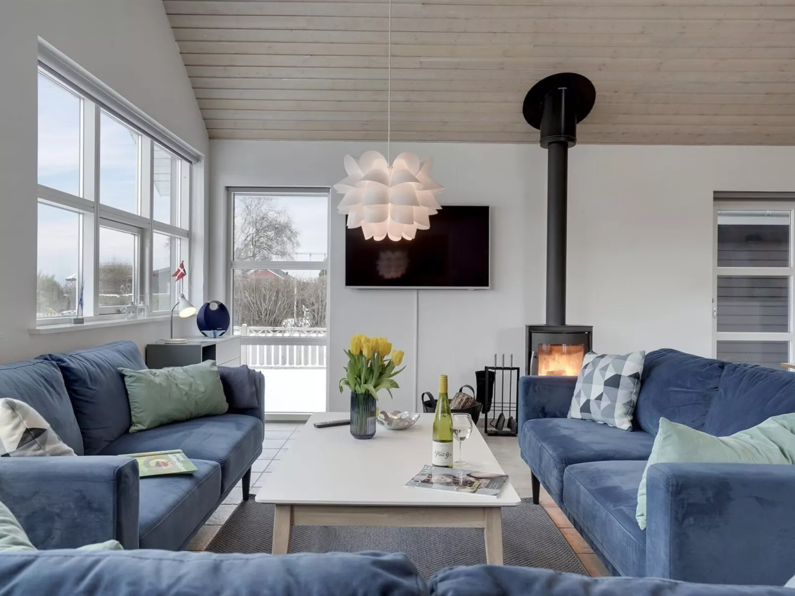 "Thorwith" - 150m from the sea-Binnen