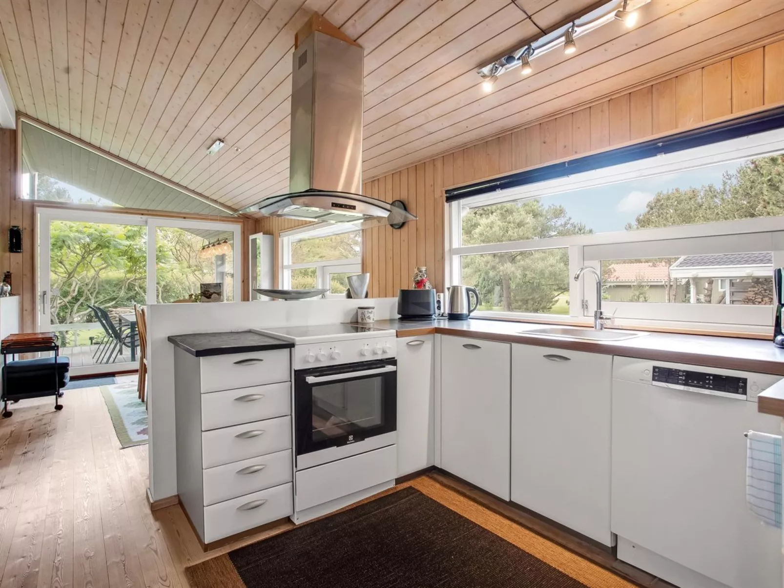 "Fatlinda" - 1km from the sea-Binnen