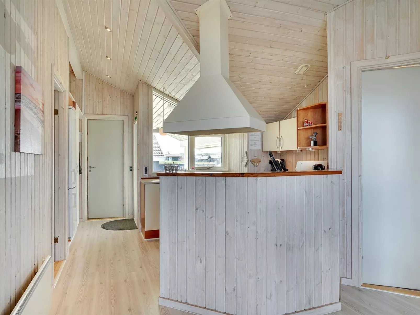 "Zaga" -  from the sea-Binnen