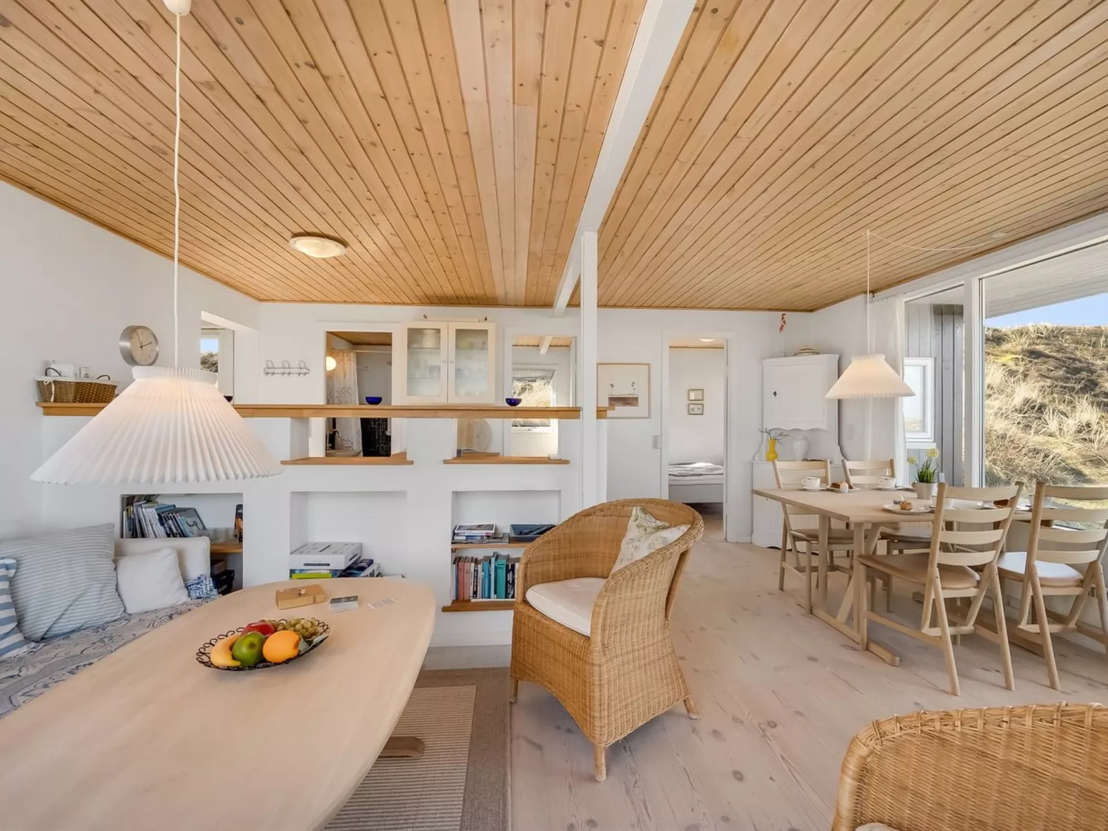 "Vina" - 200m to the fjord-Binnen