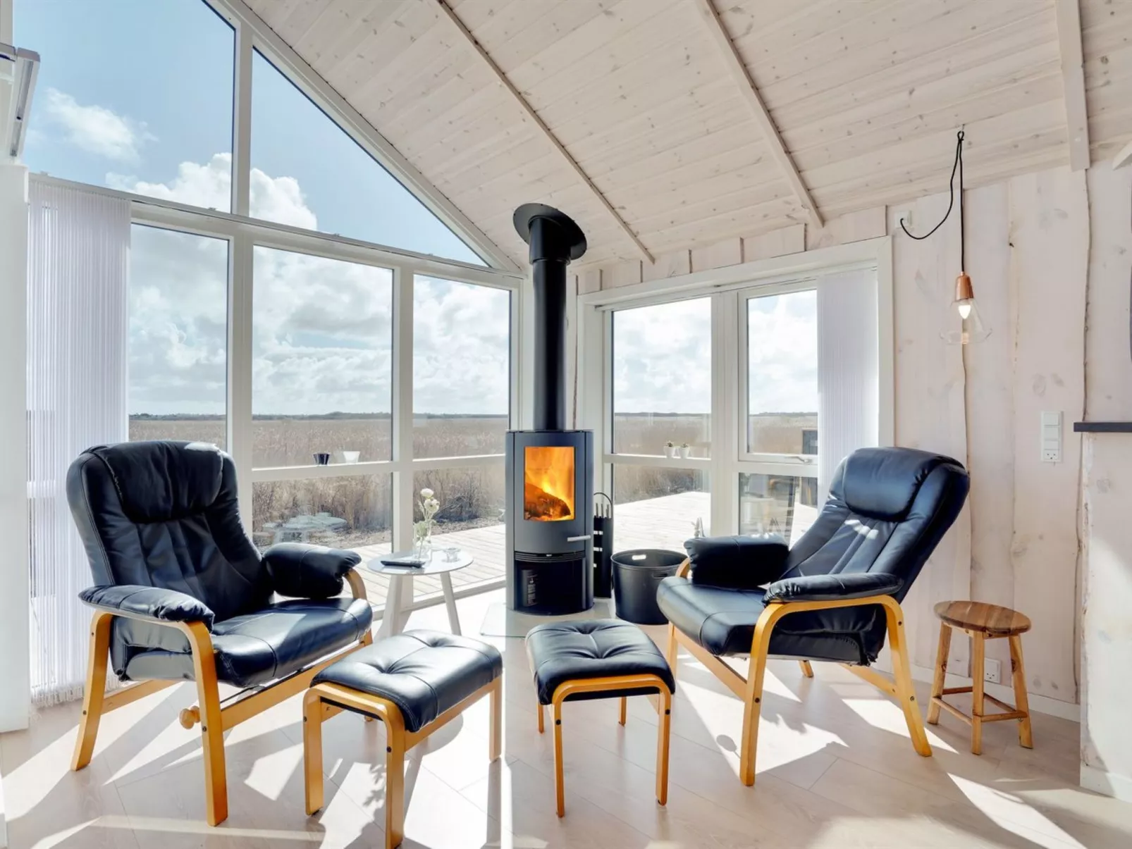 "Jonna" - 700m from the sea-Binnen