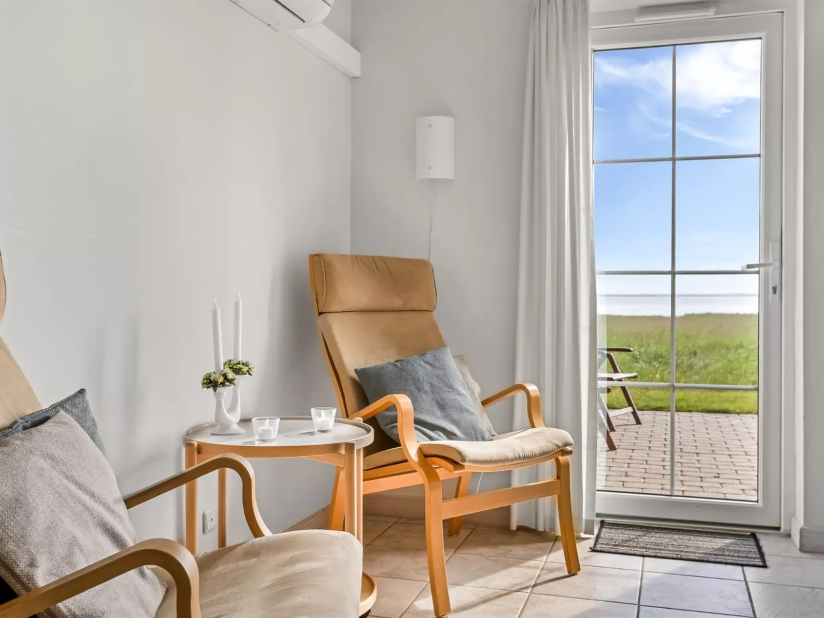 "Henrietta" - 3.5km from the sea-Binnen