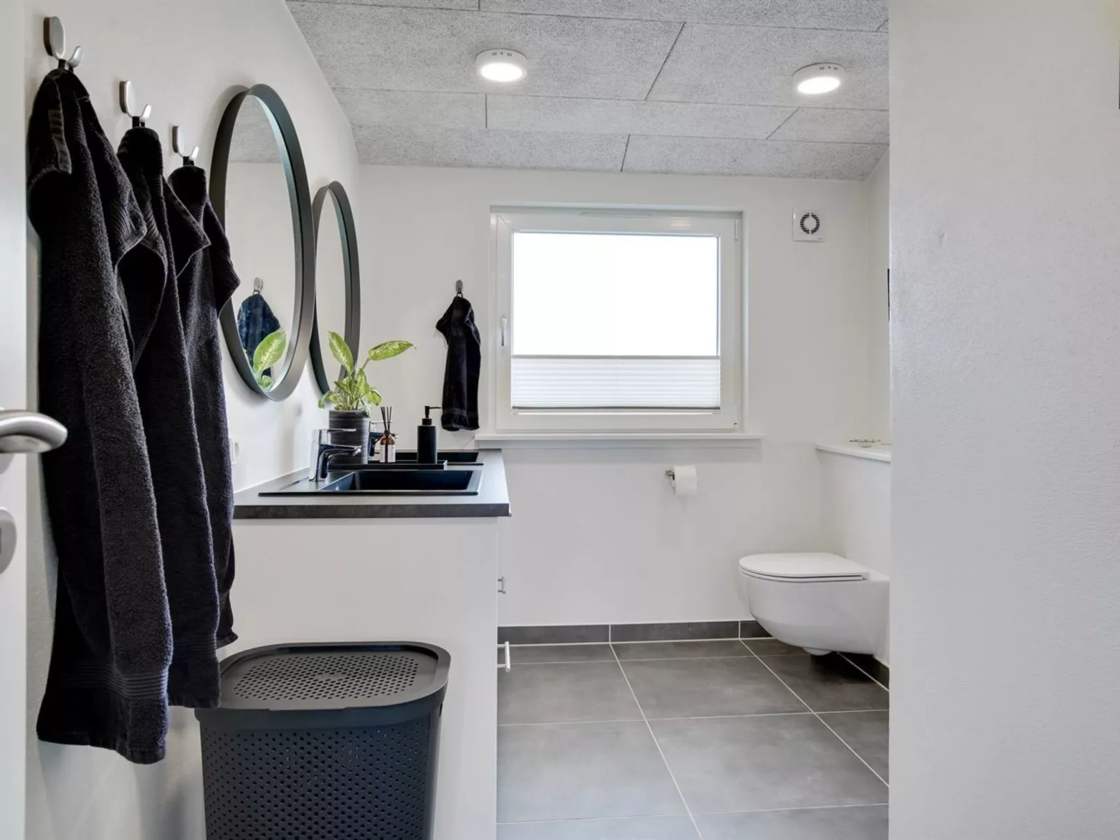 "Antina" - 400m from the sea-Binnen