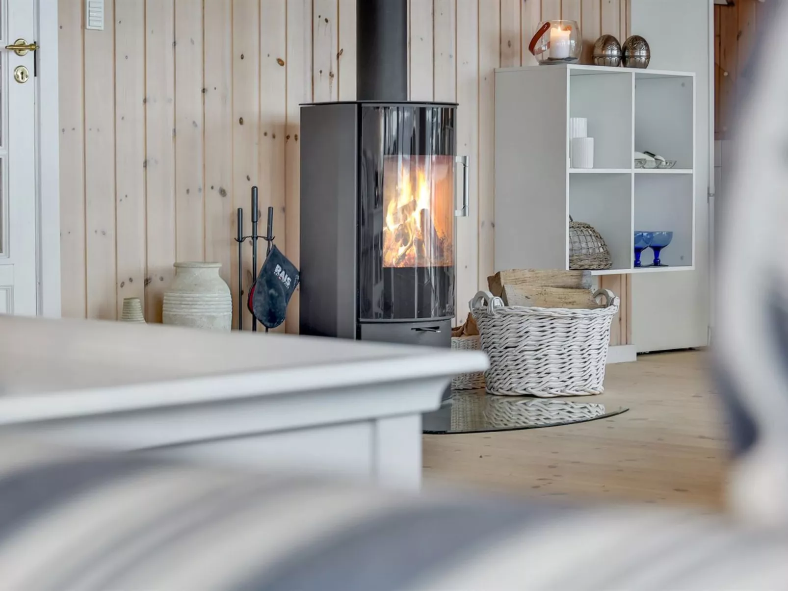 "Tini" - 50m to the fjord-Binnen