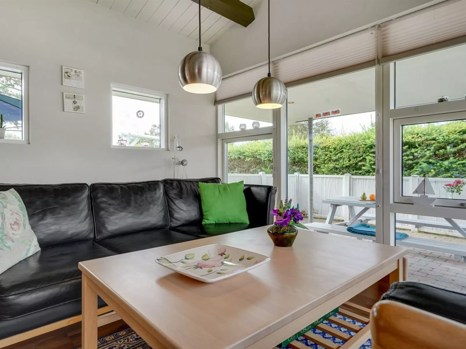 "Gull" - 150m from the sea-Binnen