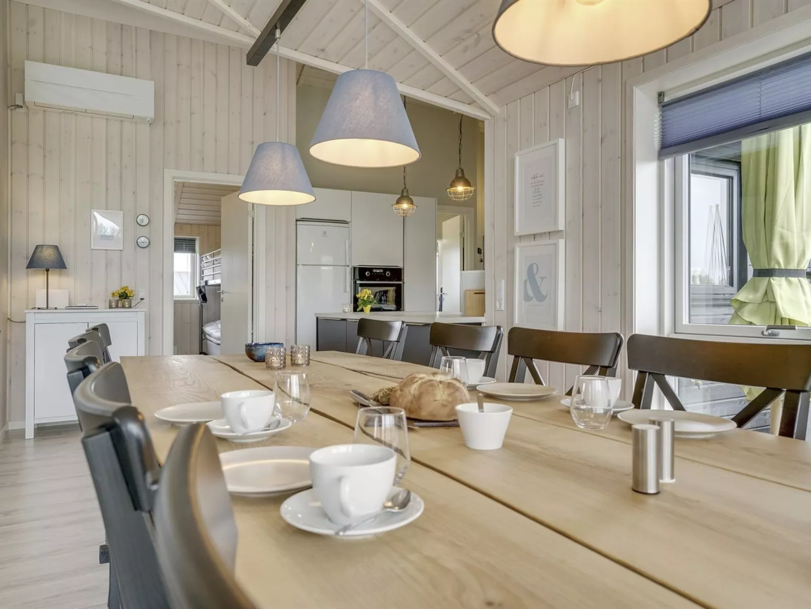 "Ina" - 1.2km from the sea-Binnen