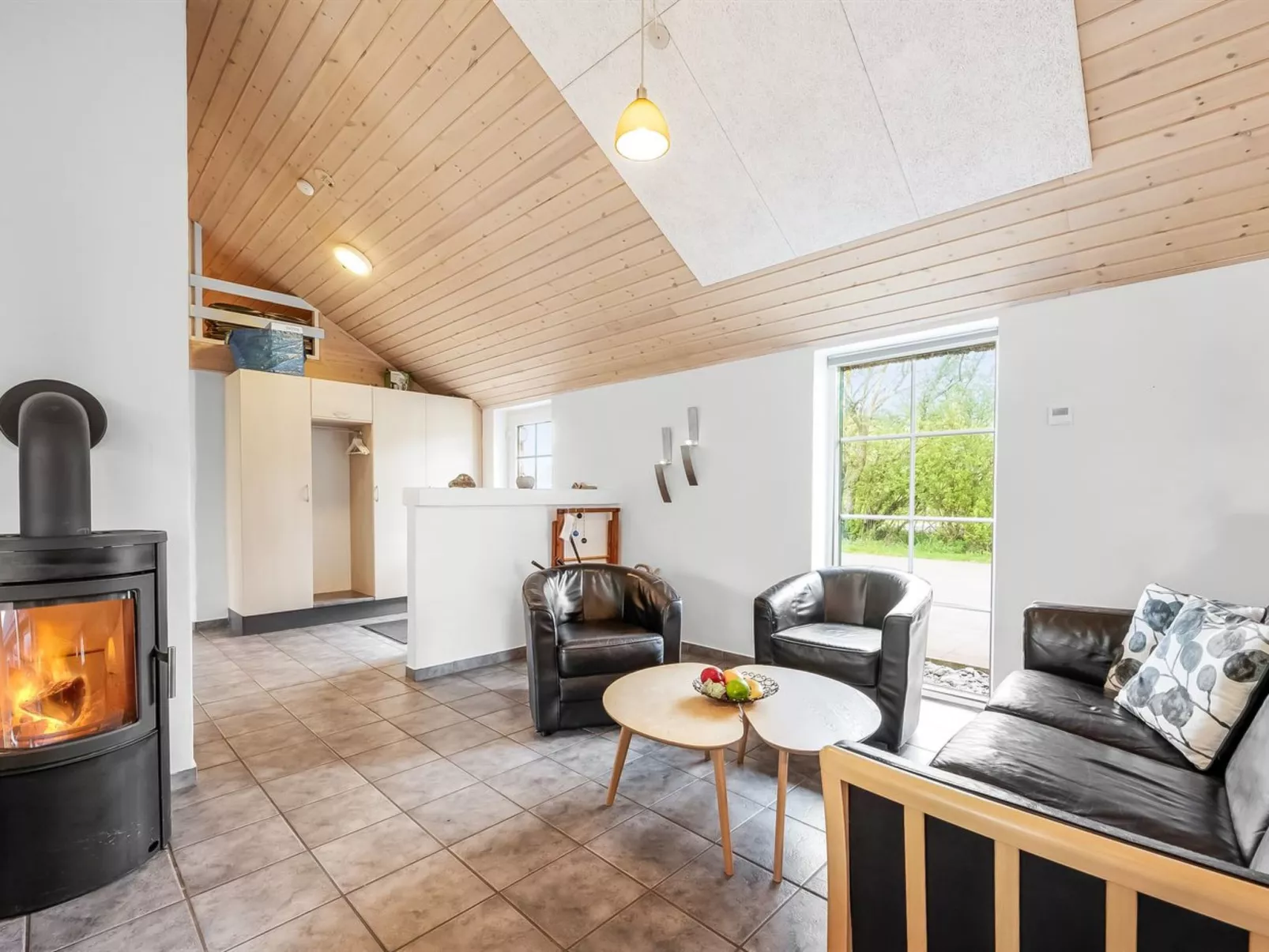 "Benthe" -  from the sea-Binnen