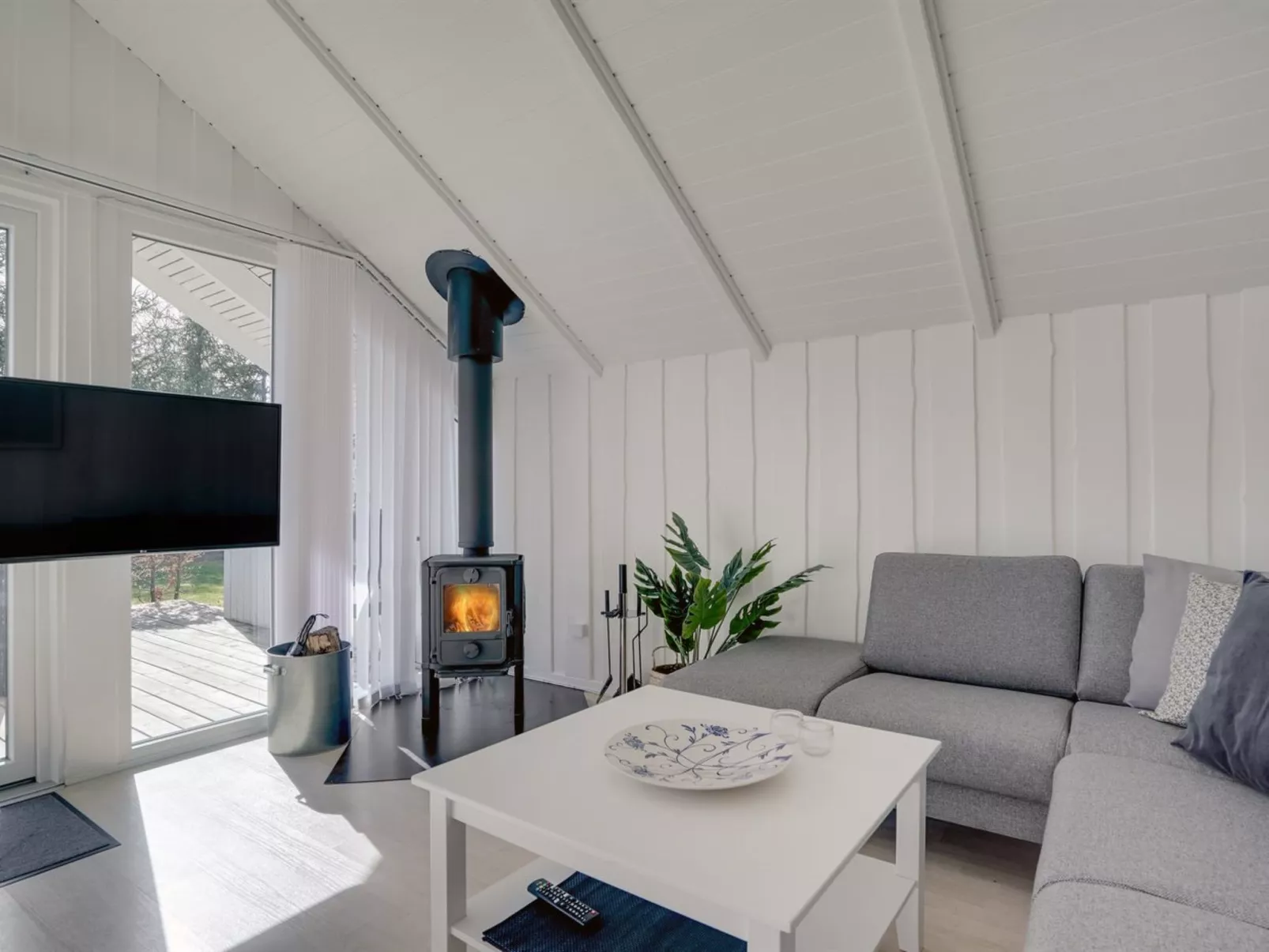 "Edvardsine" - 12km from the sea-Binnen