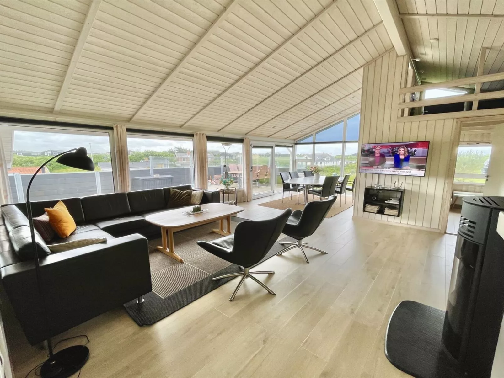 "Alfhild" - 297m from the sea-Binnen