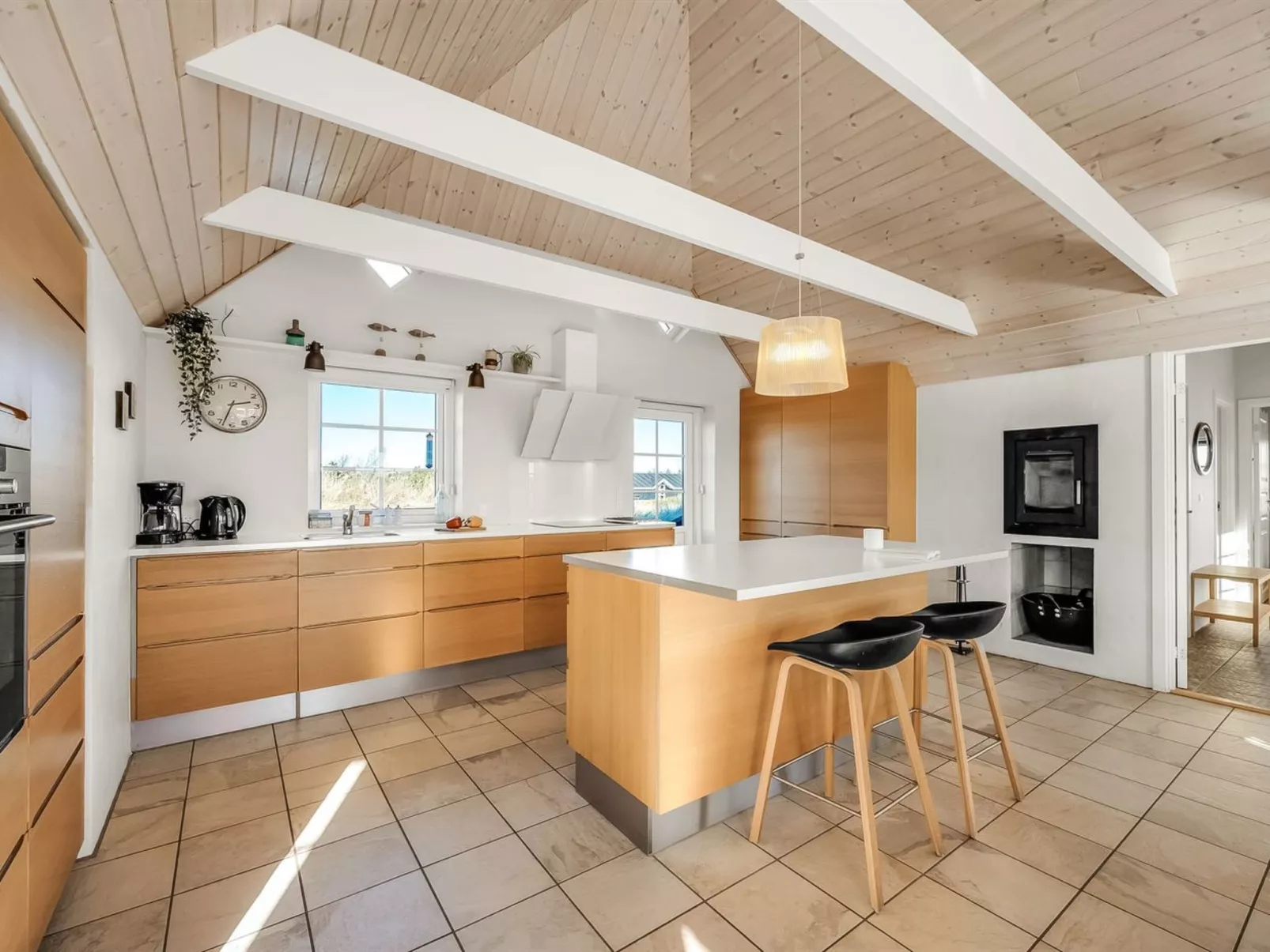 "Hærulf" - 300m from the sea-Binnen