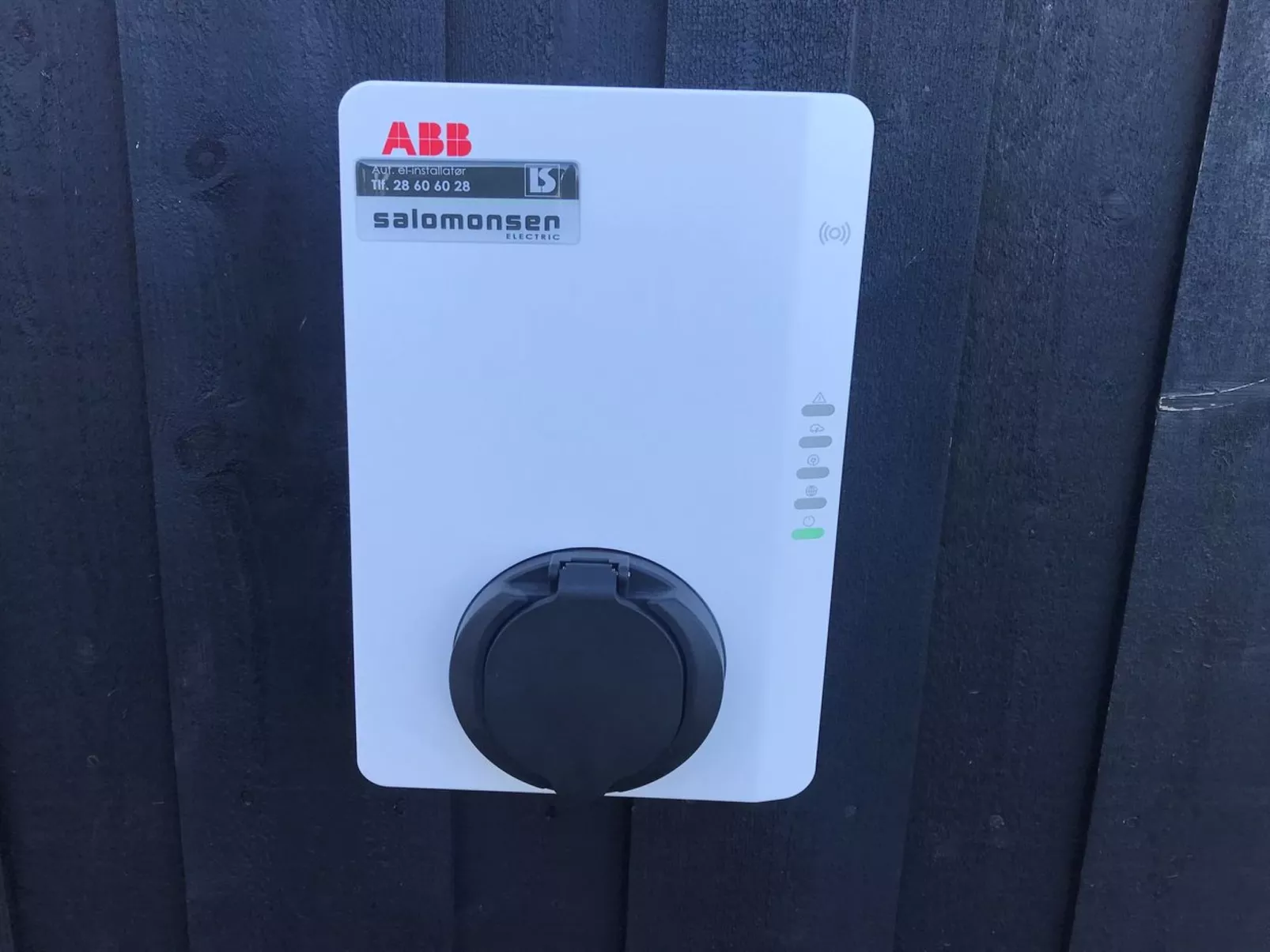 "Finna" - 1km from the sea-Buiten