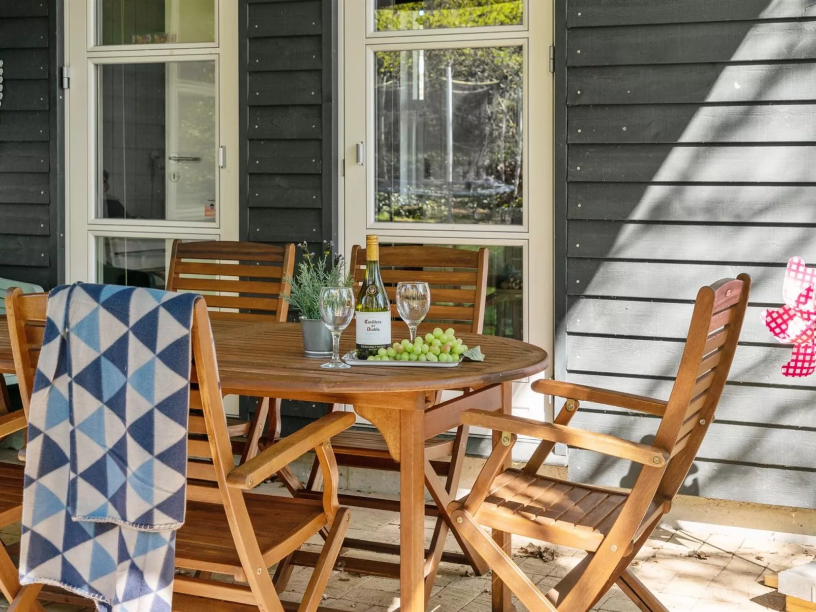 "Marlien" - 1km to the fjord-Buiten