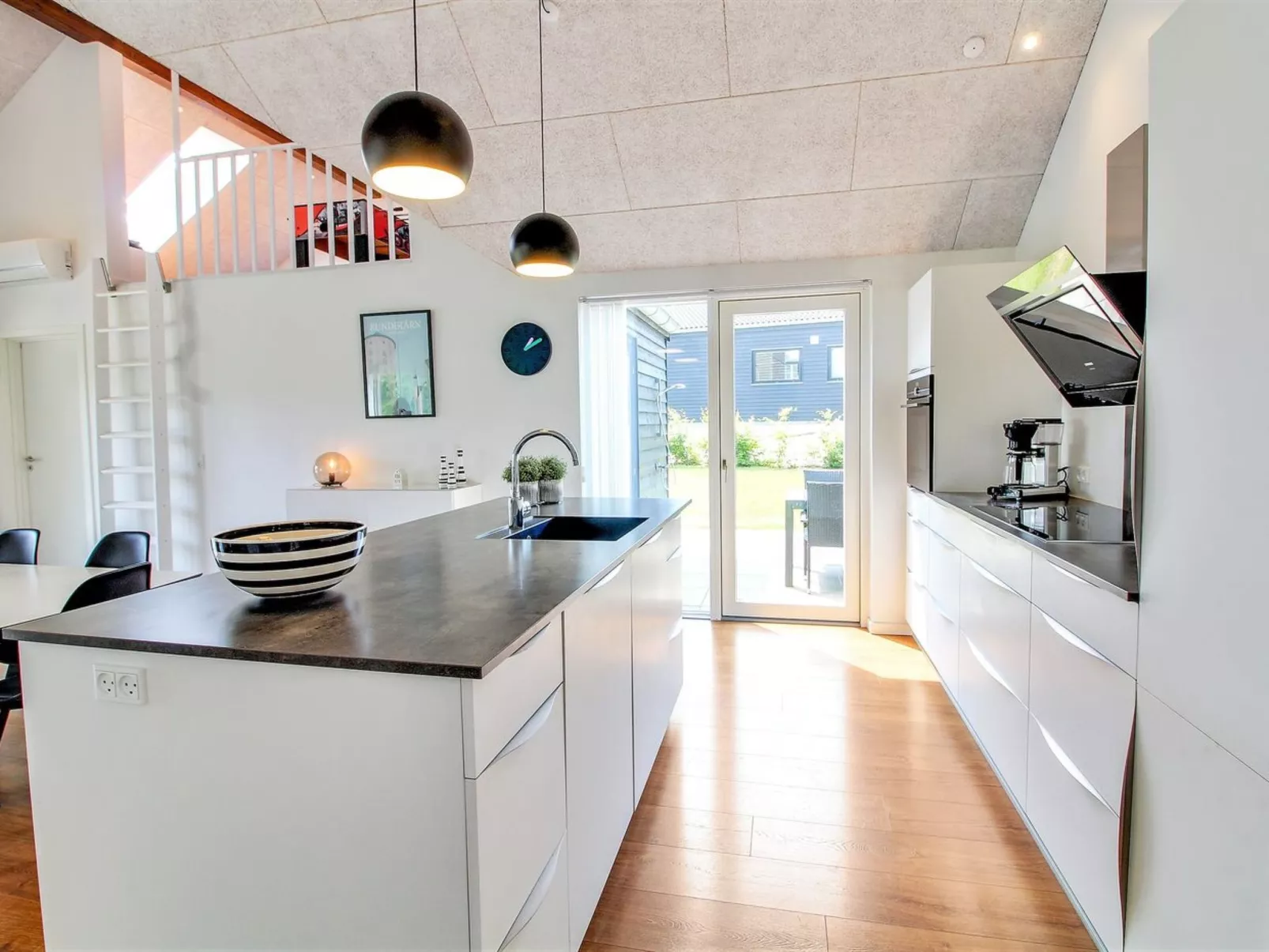 "Thorfin" - 200m from the sea-Binnen