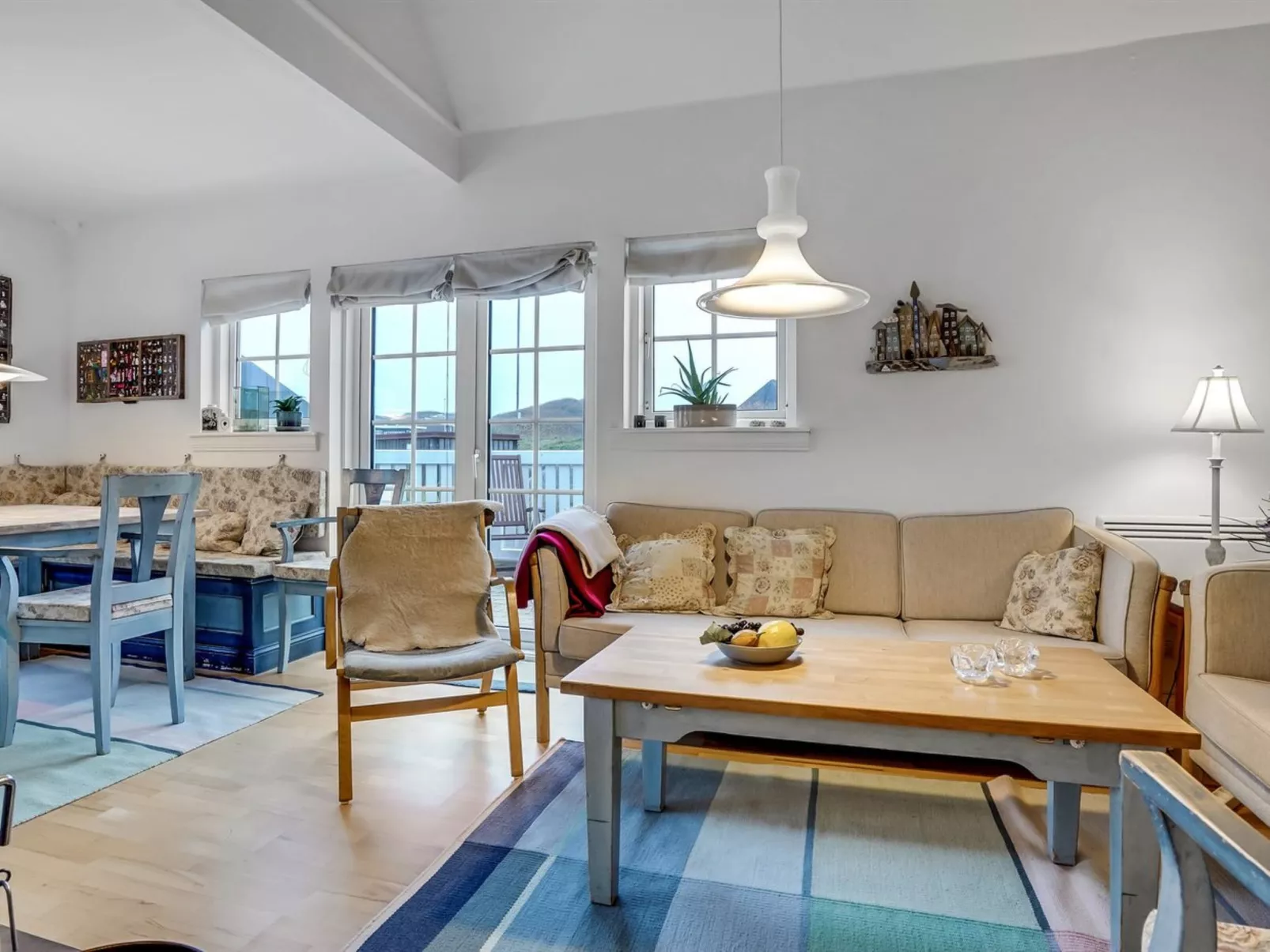 "Jannike" - 100m from the sea-Binnen