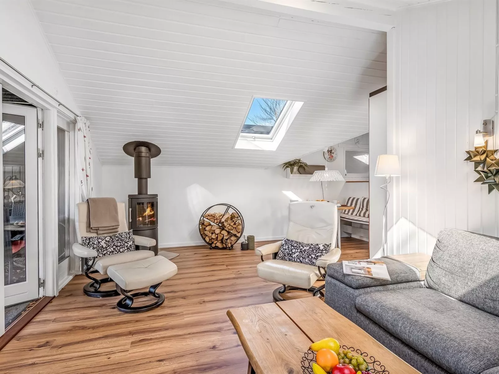 "Caya" - 450m to the fjord-Binnen