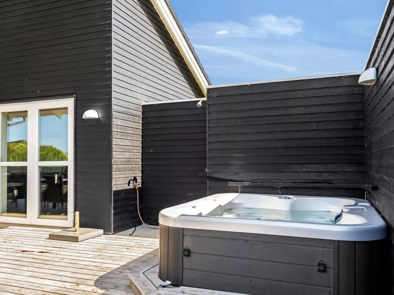 "Markku" - 400m from the sea-Binnen