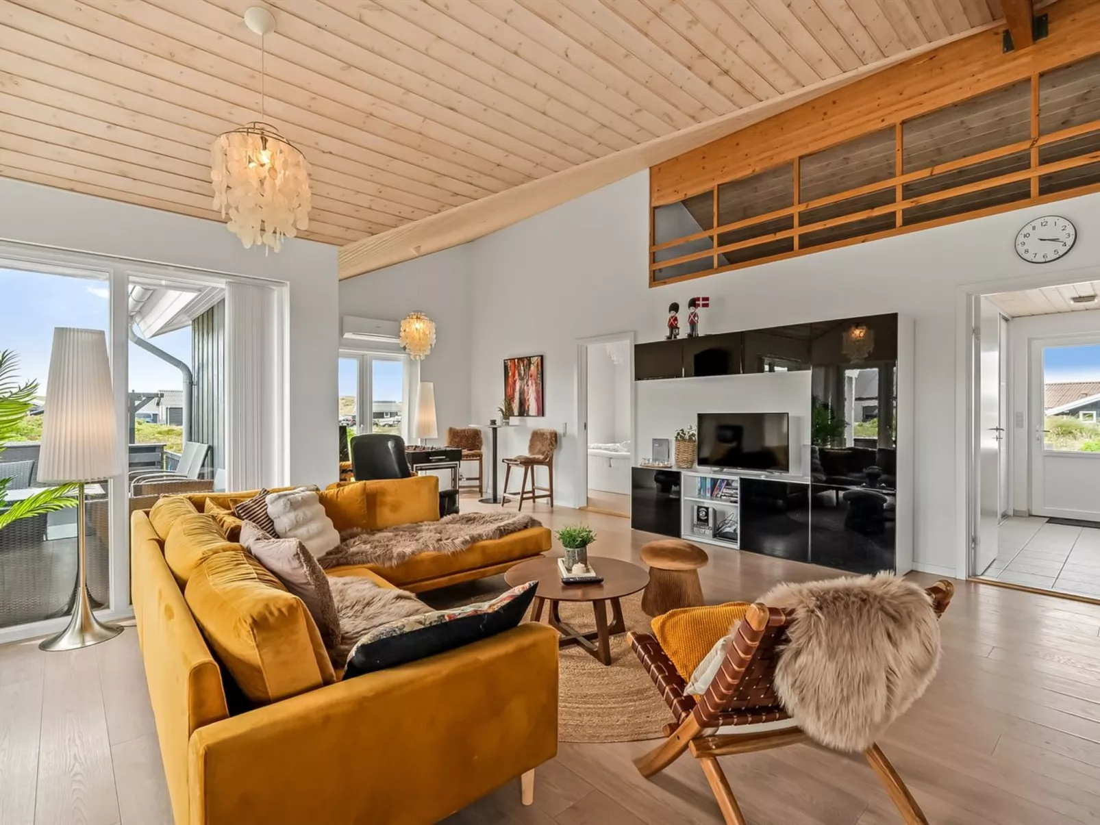 "Sibyll" -  from the sea-Binnen