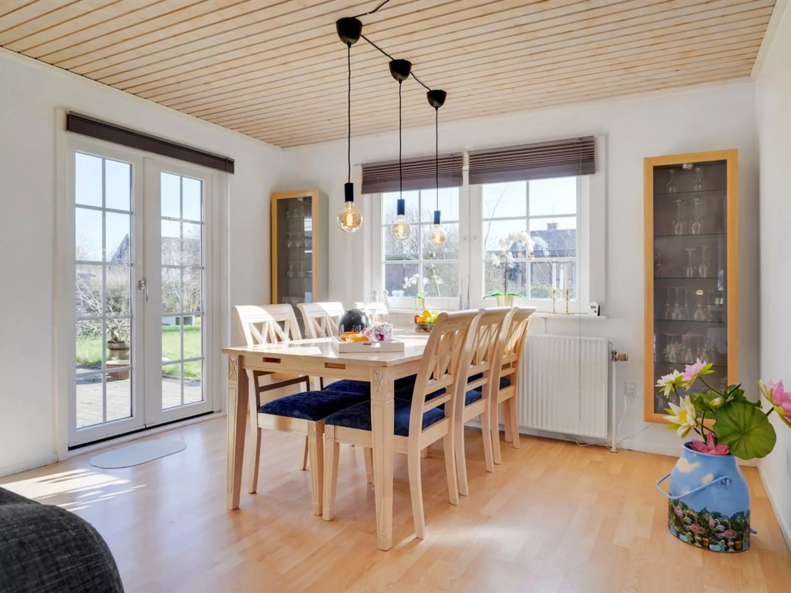 "Harrieth" - 16km from the sea-Binnen