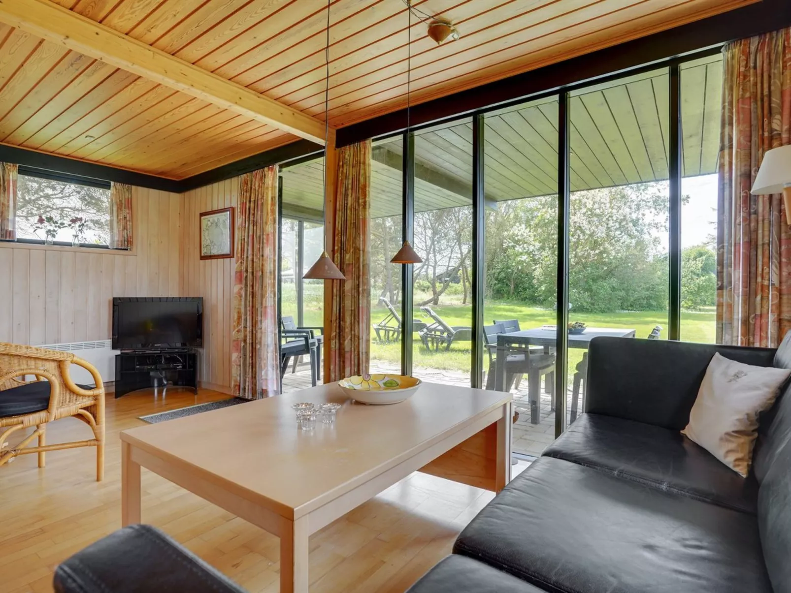 "Veljan" - 400m from the sea-Binnen