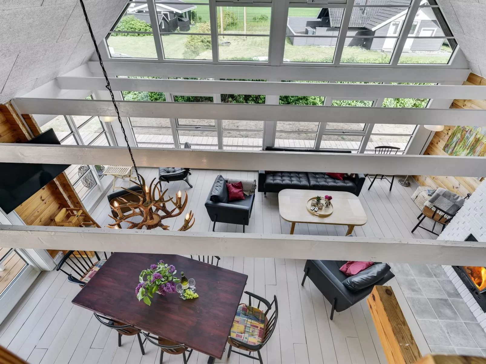 "Ginnie" - 300m from the sea-Binnen