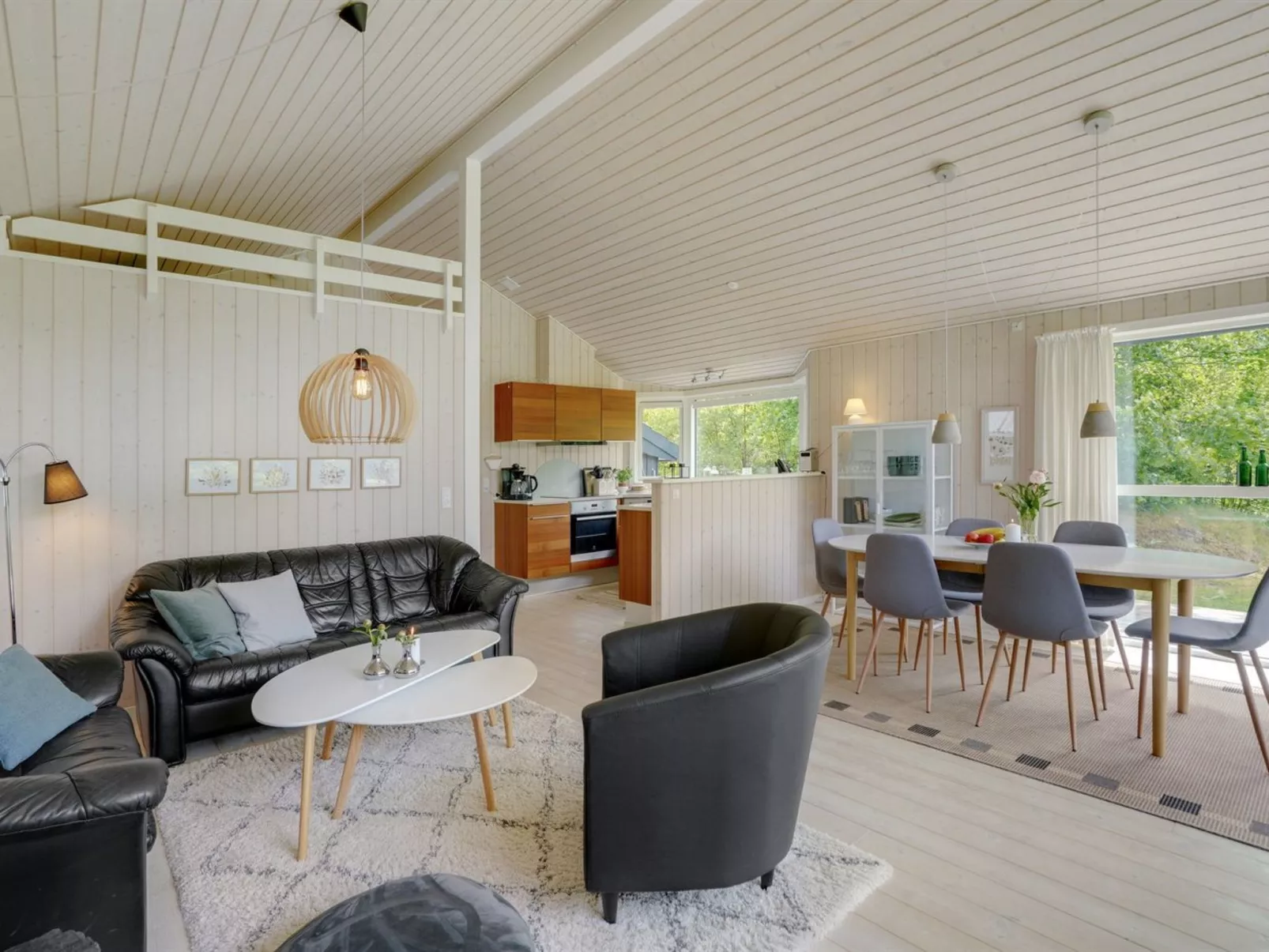 "Elevine" - 300m to the fjord-Binnen